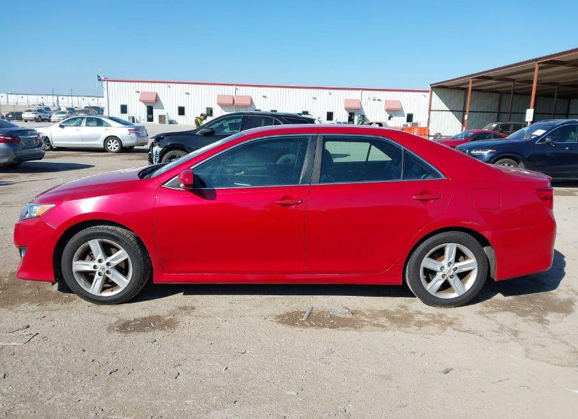 Photo 14 of 2013 Toyota Camry SE (VIN 4T1BF1FKXDU650986)