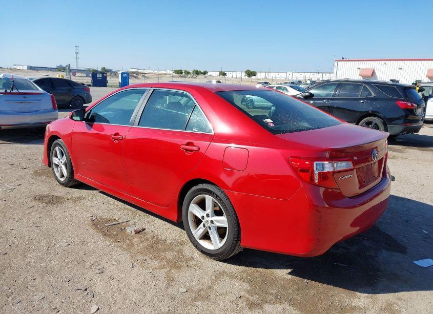 Photo 3 of 2013 Toyota Camry SE (VIN 4T1BF1FKXDU650986)