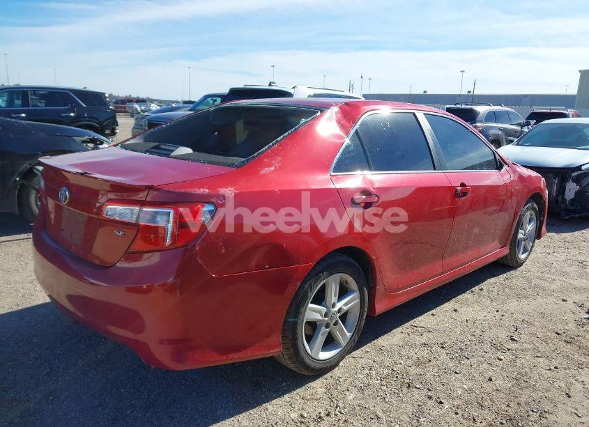 Photo 4 of 2013 Toyota Camry SE (VIN 4T1BF1FKXDU661972)