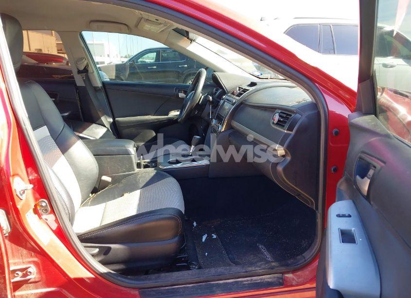 Photo 5 of 2013 Toyota Camry SE (VIN 4T1BF1FKXDU661972)