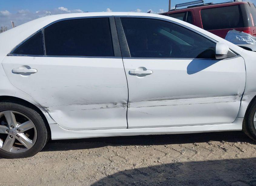 Photo 14 of 2013 Toyota Camry SE (VIN 4T1BF1FKXDU662183)