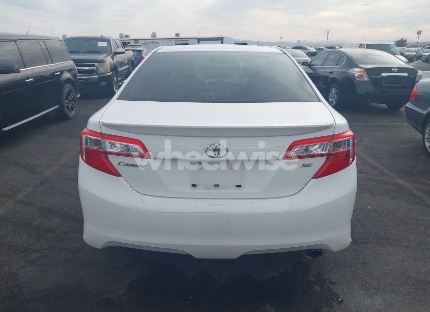 Photo 16 of 2013 Toyota Camry SE (VIN 4T1BF1FKXDU668419)