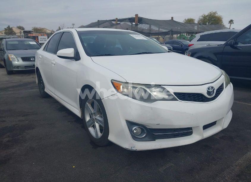 Photo 6 of 2013 Toyota Camry SE (VIN 4T1BF1FKXDU668419)