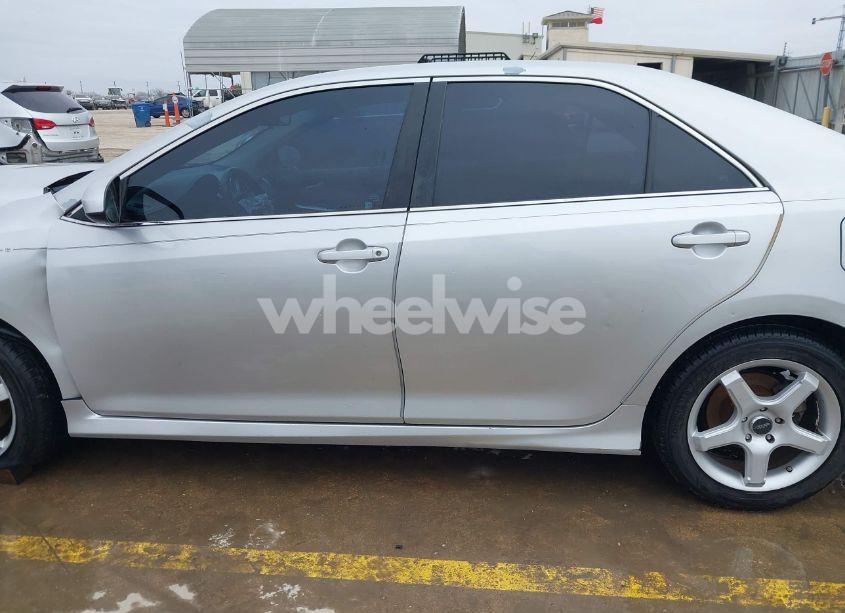 Photo 15 of 2013 Toyota Camry SE (VIN 4T1BF1FKXDU698312)