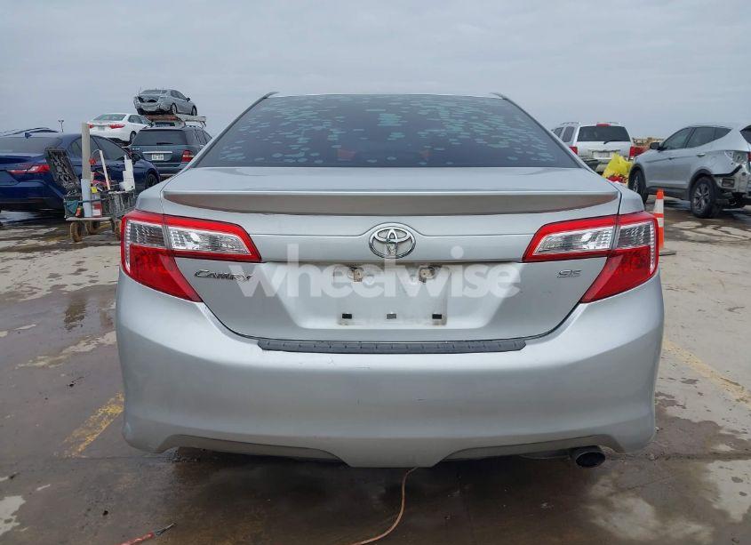 Photo 17 of 2013 Toyota Camry SE (VIN 4T1BF1FKXDU698312)