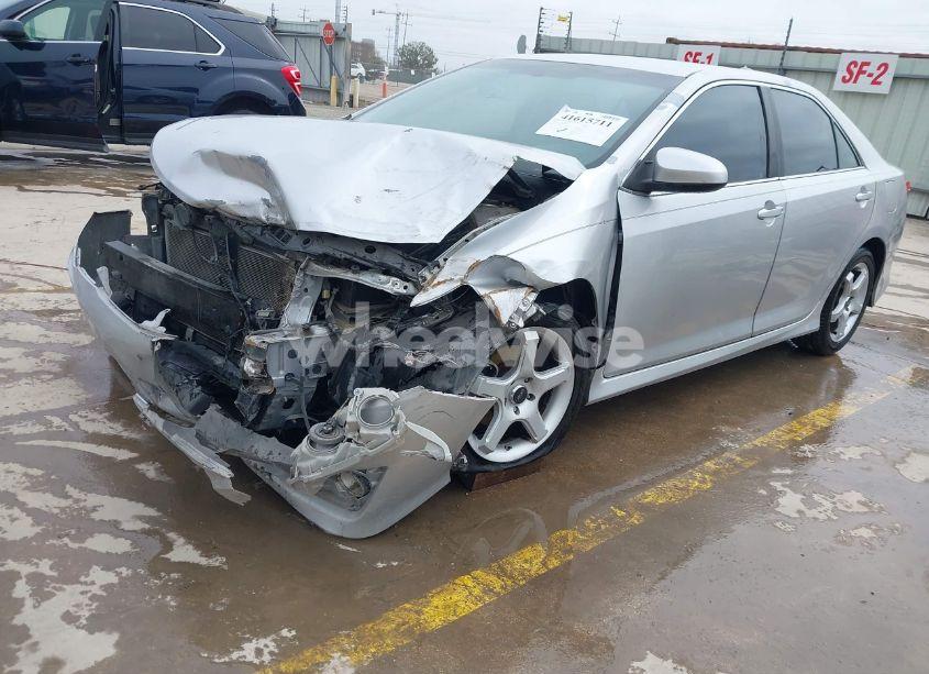 Photo 2 of 2013 Toyota Camry SE (VIN 4T1BF1FKXDU698312)