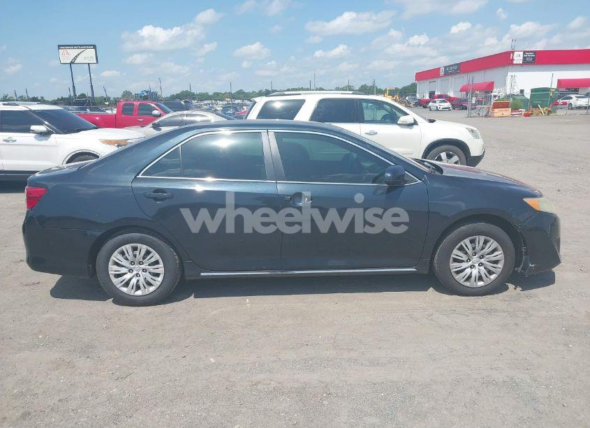 Photo 13 of 2013 Toyota Camry LE (VIN 4T1BF1FKXDU700348)