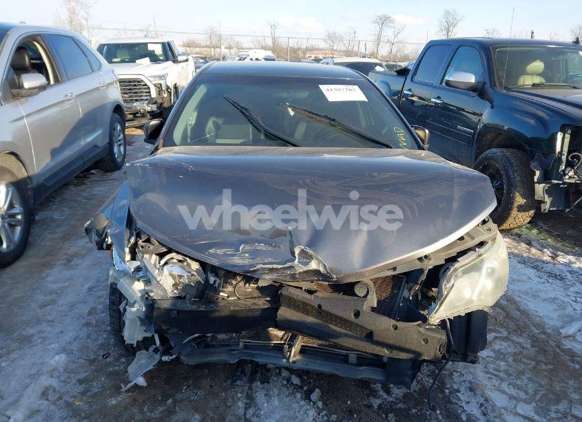 Photo 12 of 2013 Toyota Camry SE (VIN 4T1BF1FKXDU702942)