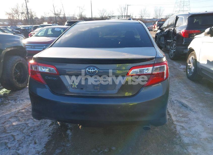 Photo 16 of 2013 Toyota Camry SE (VIN 4T1BF1FKXDU702942)