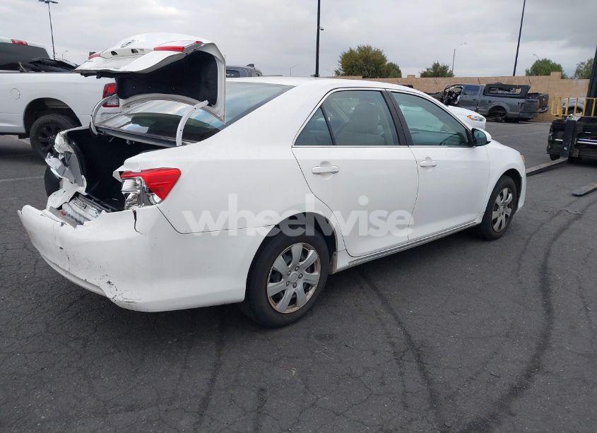 Photo 4 of 2013 Toyota Camry LE (VIN 4T1BF1FKXDU708854)