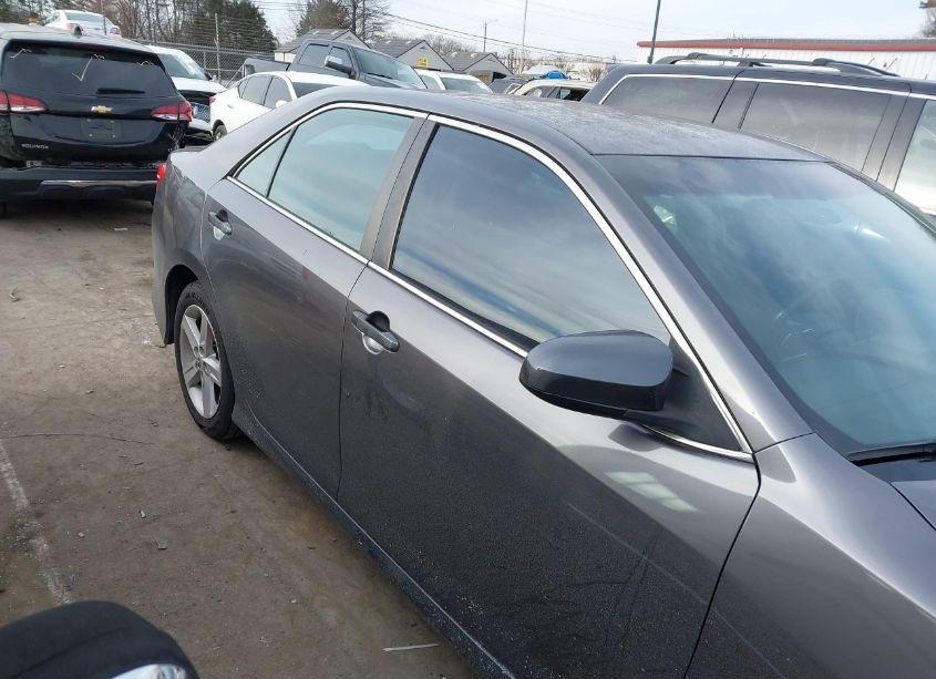 Photo 13 of 2013 Toyota Camry SE (VIN 4T1BF1FKXDU712175)