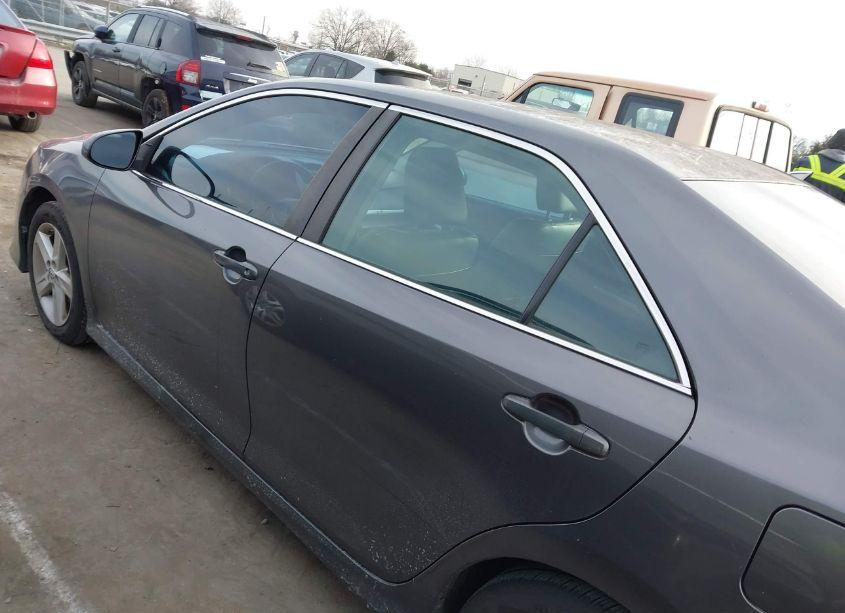 Photo 14 of 2013 Toyota Camry SE (VIN 4T1BF1FKXDU712175)