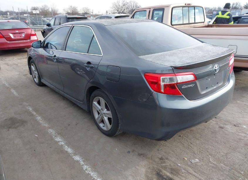 Photo 3 of 2013 Toyota Camry SE (VIN 4T1BF1FKXDU712175)