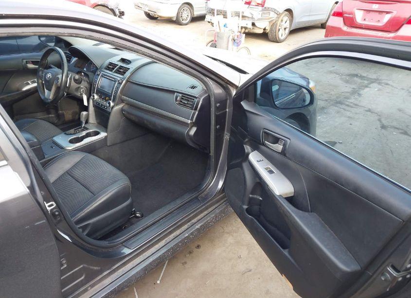 Photo 5 of 2013 Toyota Camry SE (VIN 4T1BF1FKXDU712175)