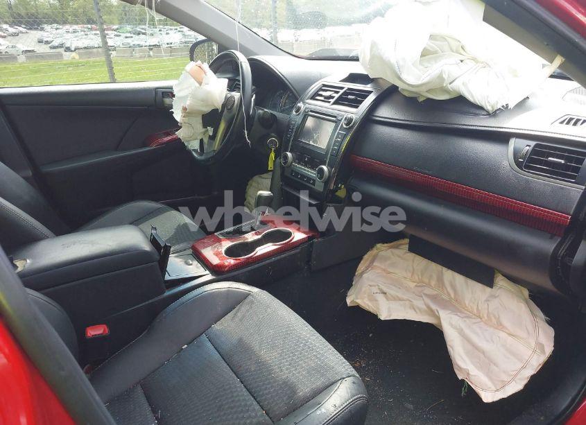 Photo 5 of 2013 Toyota Camry SE (VIN 4T1BF1FKXDU725752)