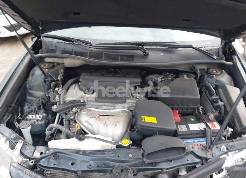 Photo 10 of 2014 Toyota Camry SE (VIN 4T1BF1FKXEU300811)