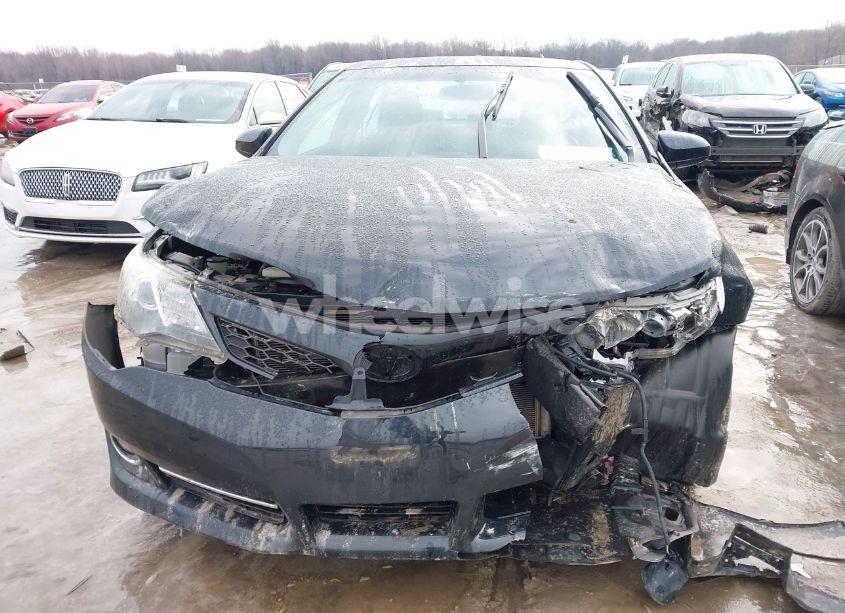 Photo 12 of 2014 Toyota Camry SE (VIN 4T1BF1FKXEU300811)