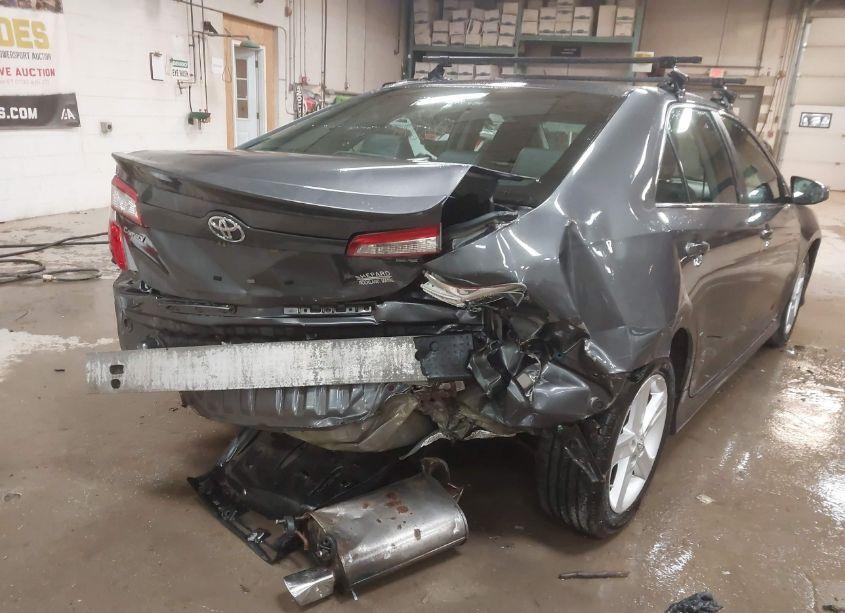 Photo 6 of 2014 Toyota Camry SE (VIN 4T1BF1FKXEU301182)