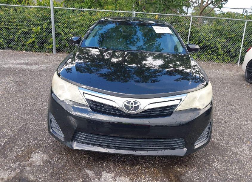 Photo 12 of 2014 Toyota Camry LE (VIN 4T1BF1FKXEU301232)