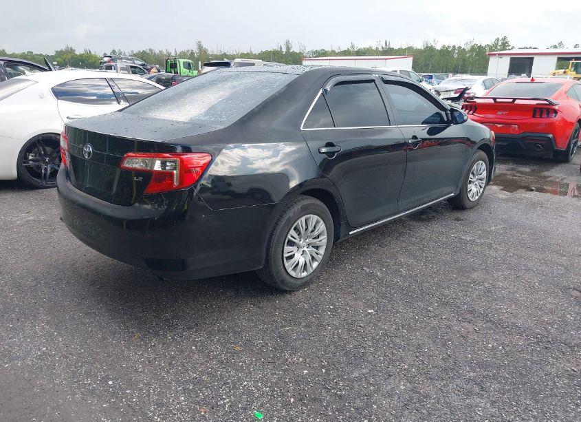 Photo 4 of 2014 Toyota Camry LE (VIN 4T1BF1FKXEU301232)