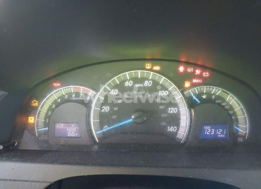 Photo 7 of 2014 Toyota Camry SE (VIN 4T1BF1FKXEU329161)