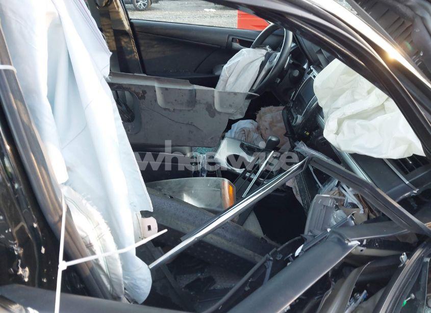 Photo 5 of 2014 Toyota Camry SE (VIN 4T1BF1FKXEU331122)