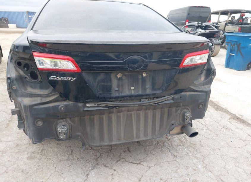 Photo 6 of 2014 Toyota Camry SE (VIN 4T1BF1FKXEU351645)