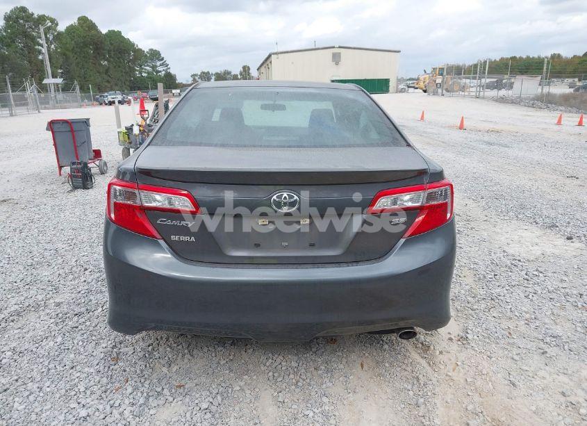 Photo 16 of 2014 Toyota Camry SE (VIN 4T1BF1FKXEU356683)