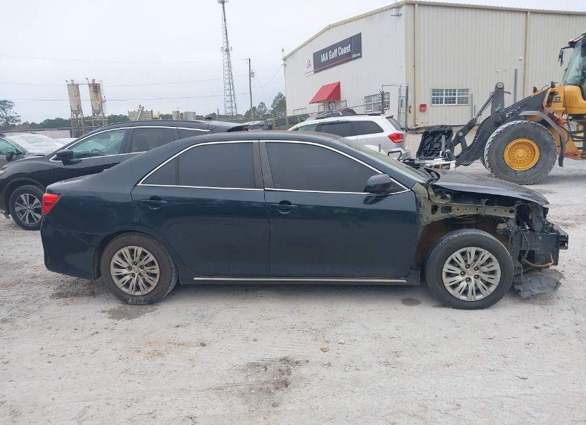 Photo 14 of 2014 Toyota Camry LE (VIN 4T1BF1FKXEU367439)