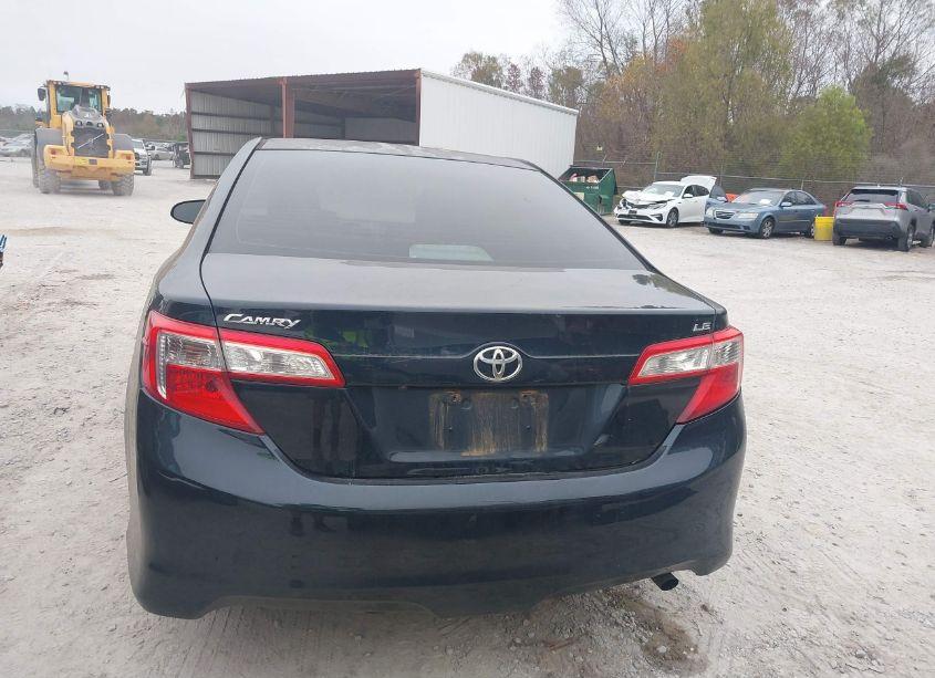 Photo 17 of 2014 Toyota Camry LE (VIN 4T1BF1FKXEU367439)