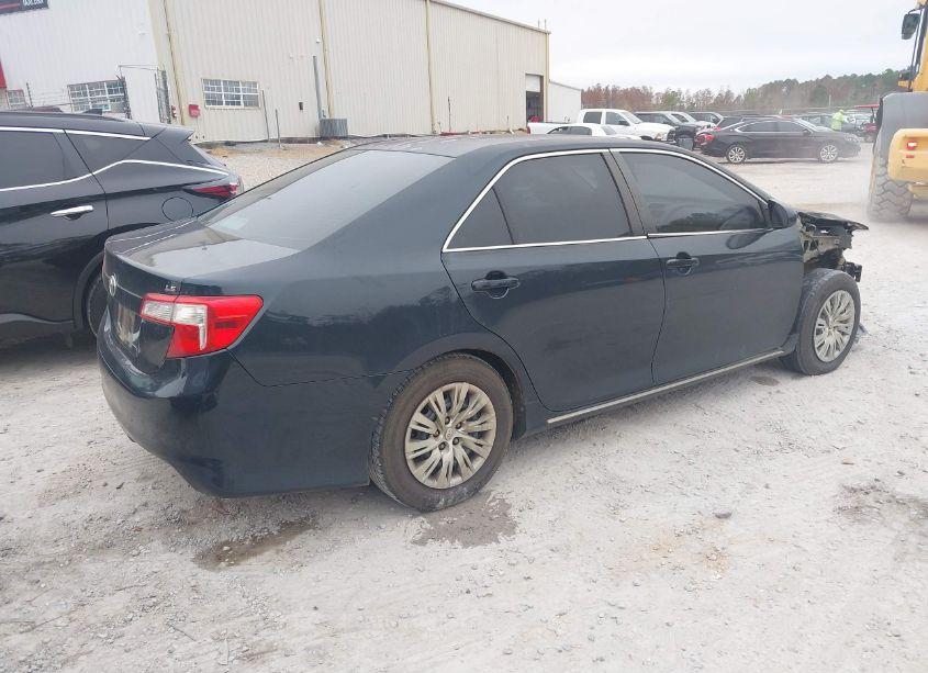 Photo 4 of 2014 Toyota Camry LE (VIN 4T1BF1FKXEU367439)