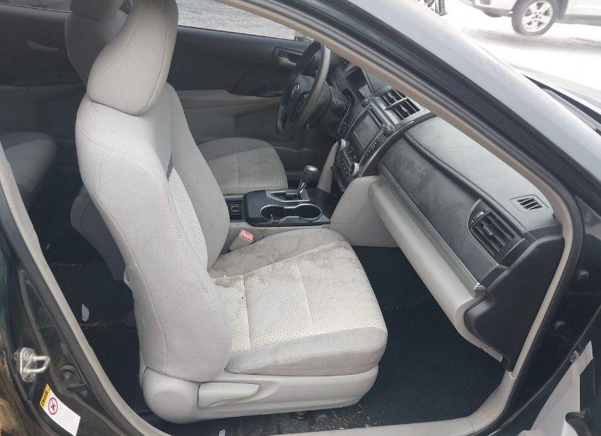 Photo 5 of 2014 Toyota Camry LE (VIN 4T1BF1FKXEU367439)