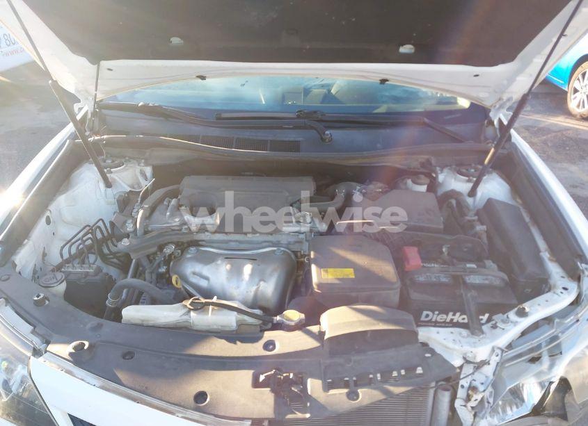 Photo 10 of 2014 Toyota Camry SE (VIN 4T1BF1FKXEU410189)