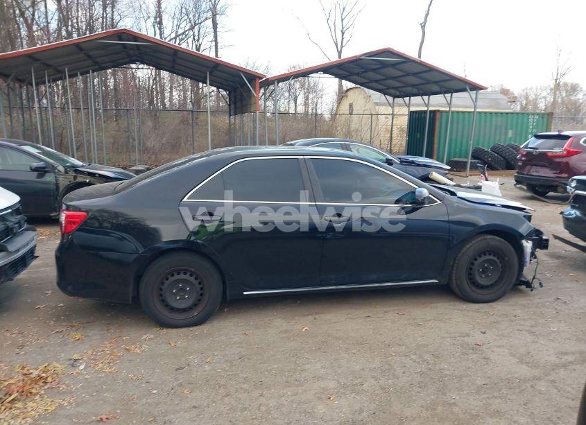 Photo 13 of 2014 Toyota Camry LE (VIN 4T1BF1FKXEU423153)