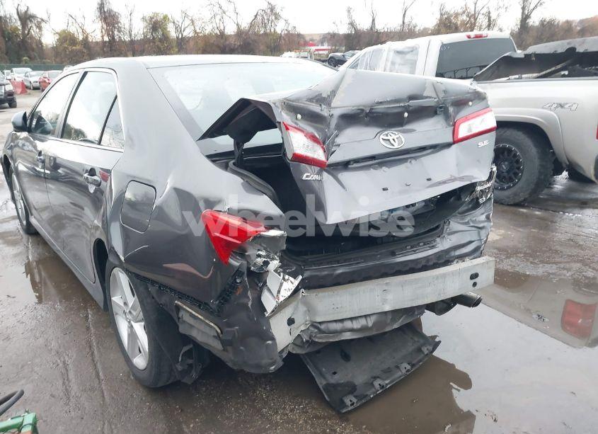 Photo 6 of 2014 Toyota Camry SE (VIN 4T1BF1FKXEU428790)