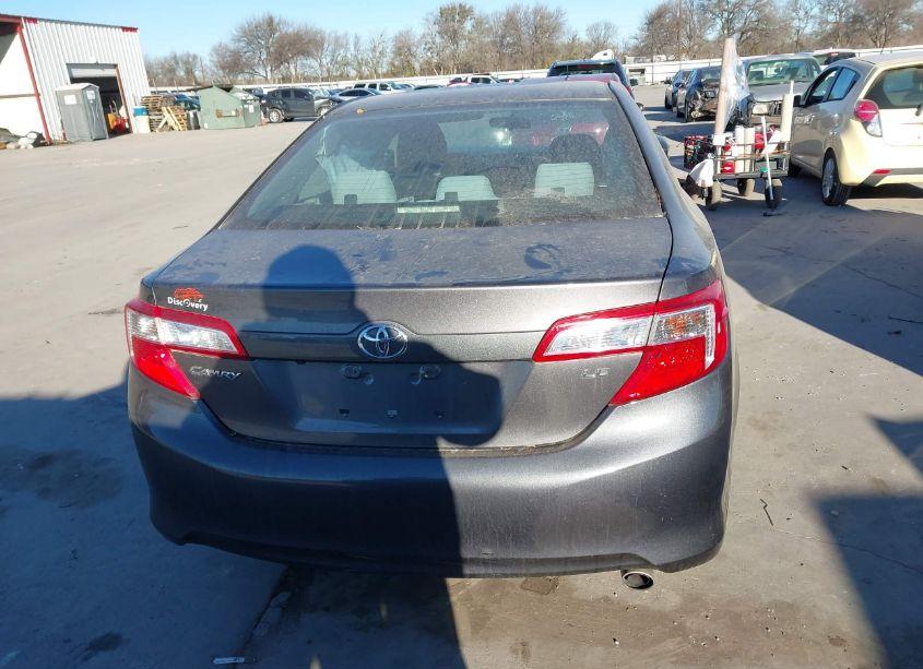 Photo 15 of 2014 Toyota Camry LE (VIN 4T1BF1FKXEU430300)