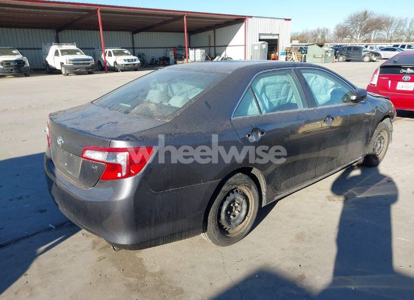 Photo 4 of 2014 Toyota Camry LE (VIN 4T1BF1FKXEU430300)