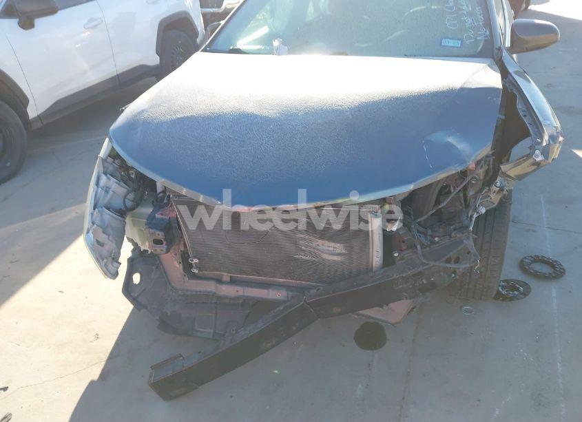 Photo 6 of 2014 Toyota Camry LE (VIN 4T1BF1FKXEU430300)