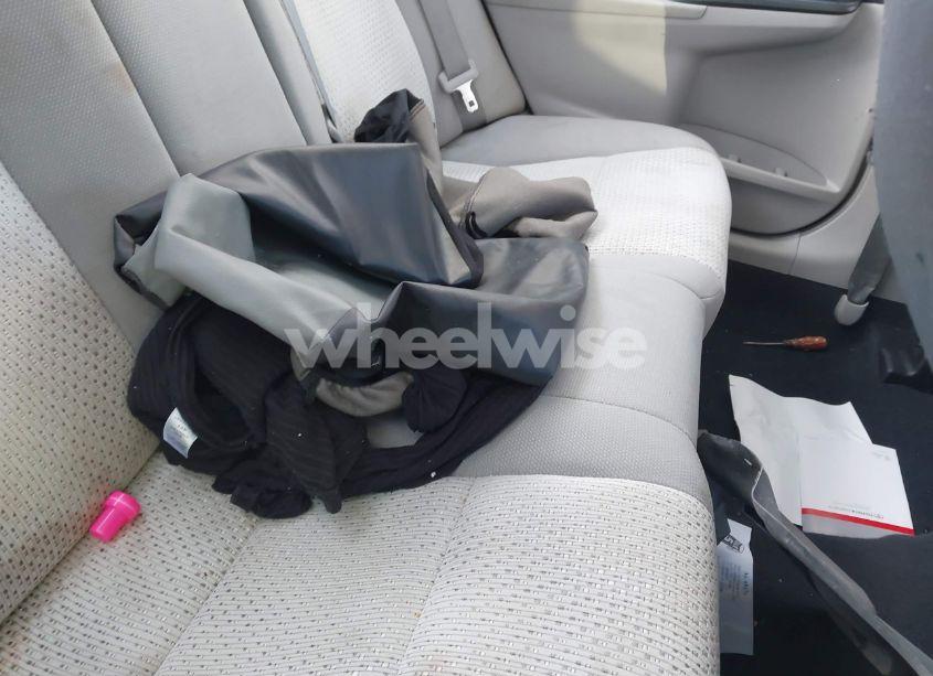 Photo 8 of 2014 Toyota Camry LE (VIN 4T1BF1FKXEU430300)