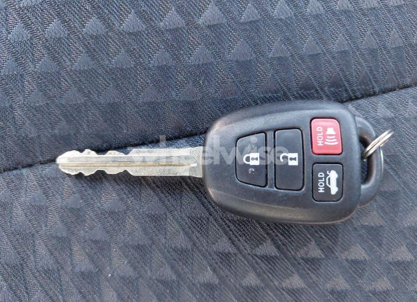 Photo 11 of 2014 Toyota Camry SE (VIN 4T1BF1FKXEU434783)