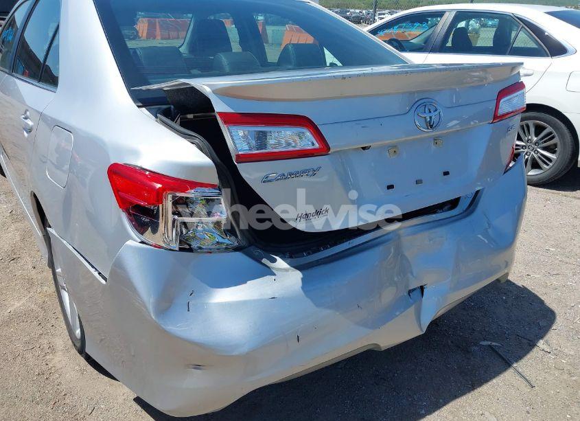 Photo 6 of 2014 Toyota Camry SE (VIN 4T1BF1FKXEU434783)