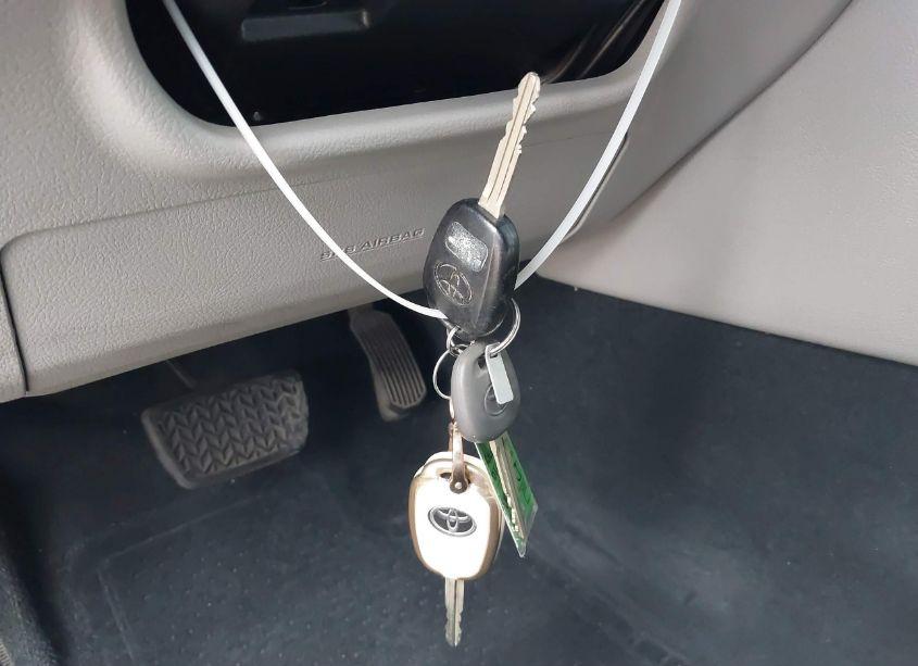 Photo 11 of 2014 Toyota Camry LE (VIN 4T1BF1FKXEU457190)