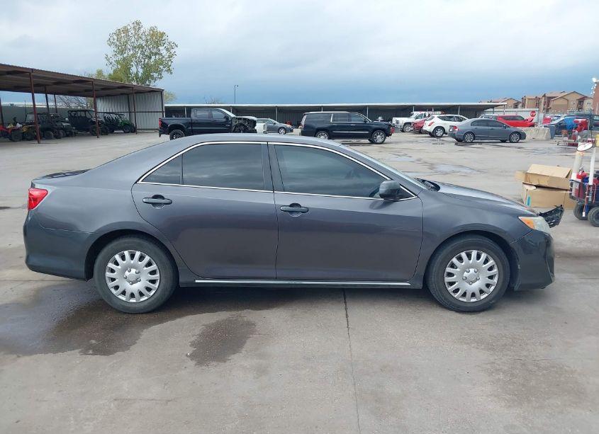 Photo 14 of 2014 Toyota Camry LE (VIN 4T1BF1FKXEU457190)