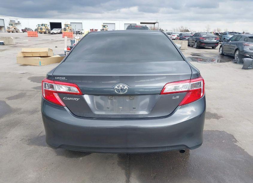 Photo 17 of 2014 Toyota Camry LE (VIN 4T1BF1FKXEU457190)
