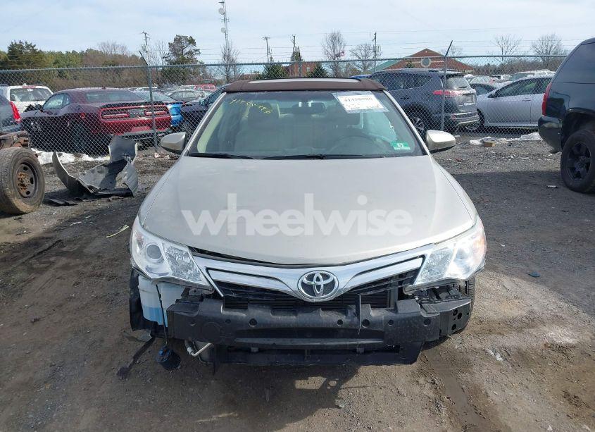 Photo 13 of 2014 Toyota Camry L/SE/LE/XLE (VIN 4T1BF1FKXEU462146)