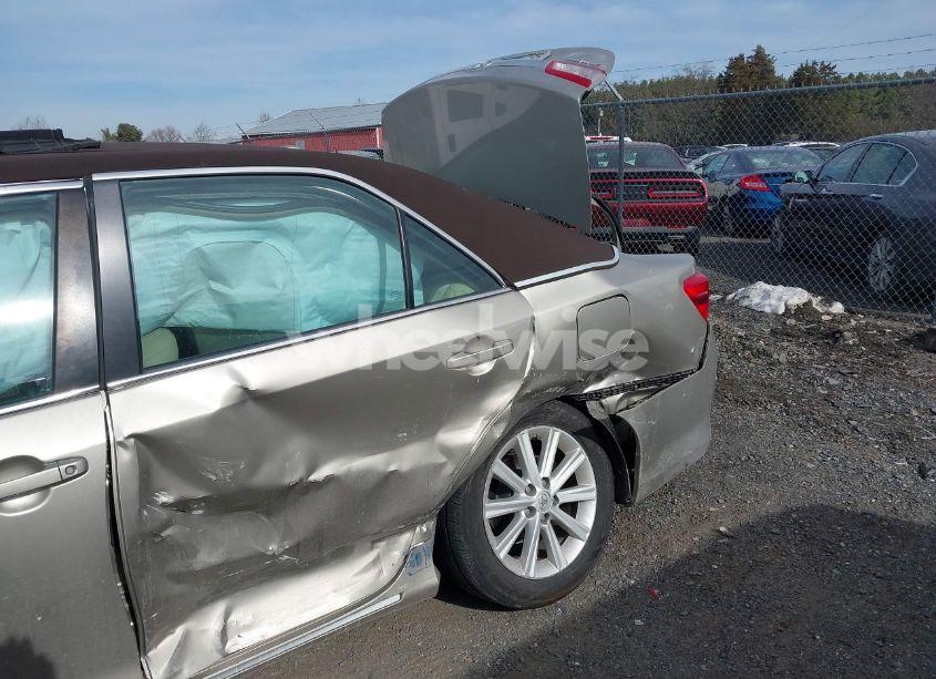 Photo 18 of 2014 Toyota Camry L/SE/LE/XLE (VIN 4T1BF1FKXEU462146)