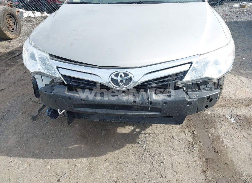 Photo 6 of 2014 Toyota Camry L/SE/LE/XLE (VIN 4T1BF1FKXEU462146)