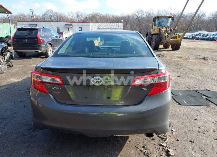 Photo 16 of 2014 Toyota Camry SE SPORT (VIN 4T1BF1FKXEU464091)