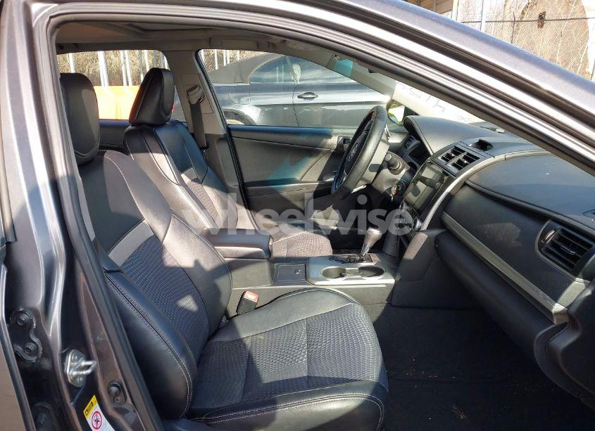 Photo 5 of 2014 Toyota Camry SE SPORT (VIN 4T1BF1FKXEU464091)