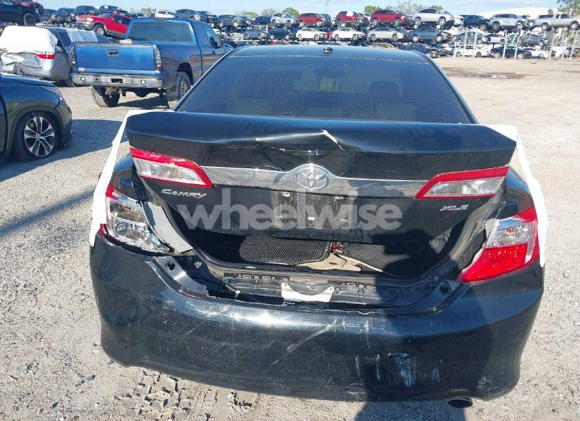 Photo 16 of 2014 Toyota Camry XLE (VIN 4T1BF1FKXEU468254)